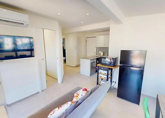 98gb - 2p With Terrace And Side Sea View Menton