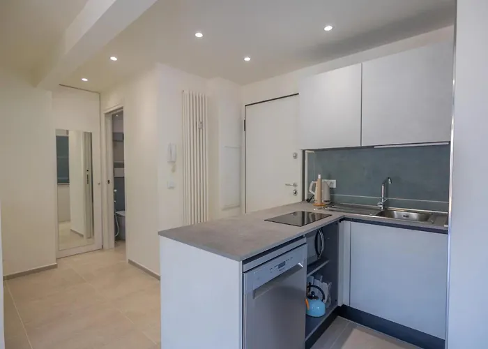 98gb - 2p With Terrace And Side Sea View Menton